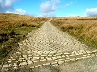 Kisah Kocak, TKI Menghajar Batu