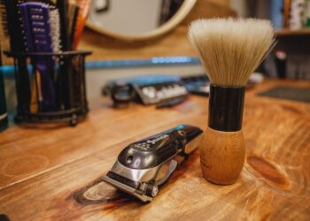 Rutin Mencukur Kumis_RemajaIslam.com