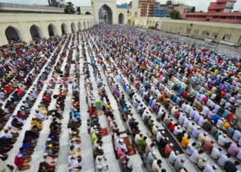 Tatacara Shalat Jama'ah Sesama Muslimah_RemajaIslam.com