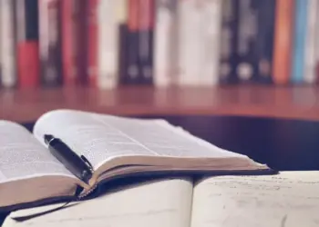 Menuntut Ilmu adalah Ibadah